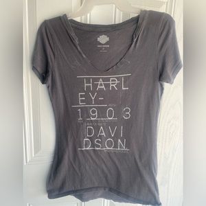 Harley Davidson gray women’s distressed shirt sleeve